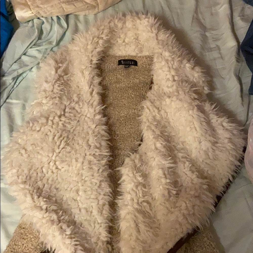 Loose fit Fur and sweater vest